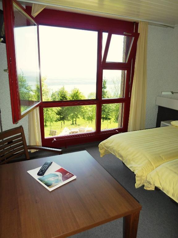 Hotel Twannberg Neuchâtel Habitación foto